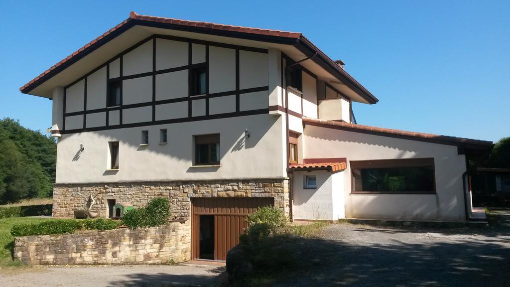 Casa Rural Ibarrondo Etxea Mungia Ngoại thất bức ảnh