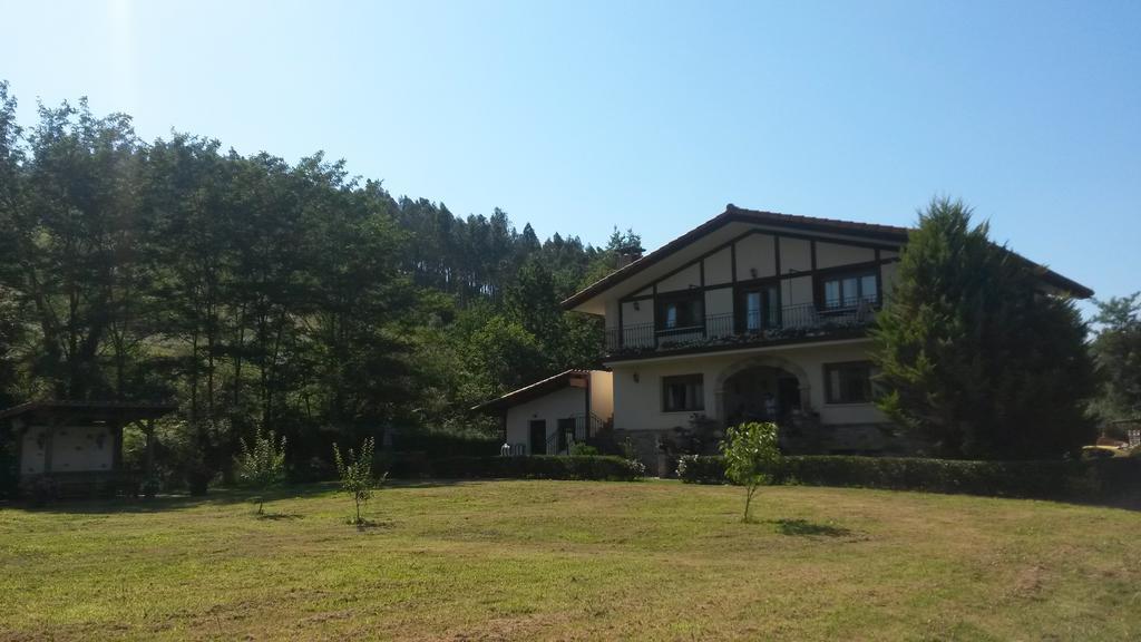 Casa Rural Ibarrondo Etxea Mungia Ngoại thất bức ảnh